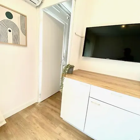 Superbe *port Frejus*piscine*lumineux* 5 Personnes Appartement Fréjus
